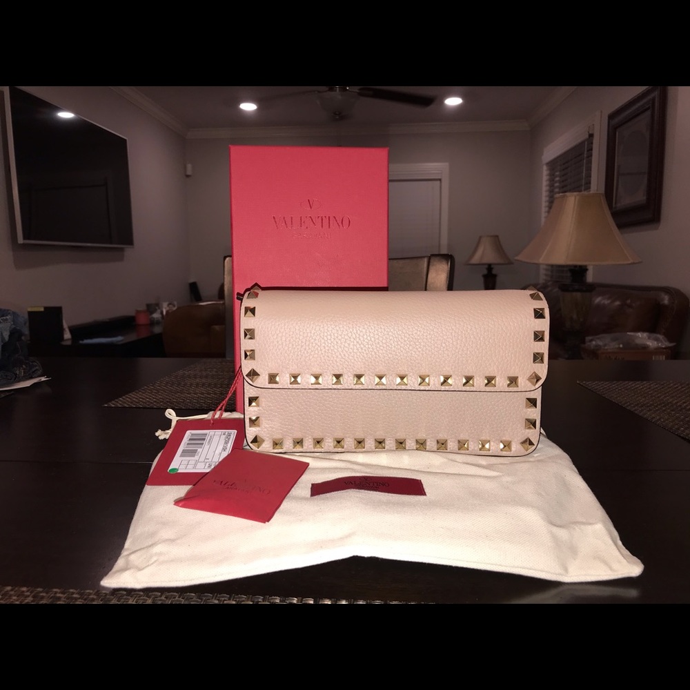 Valentino Rockstud Grainy Calfskin Crossbody